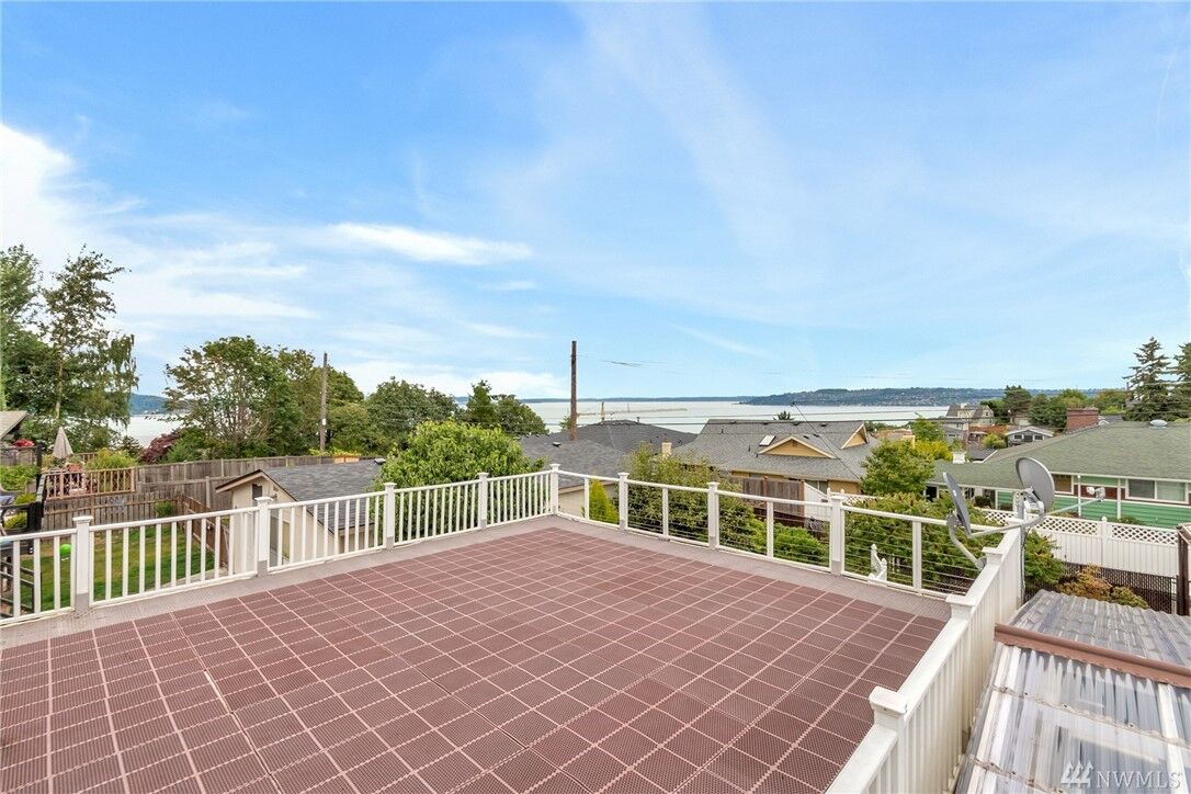 Property Photo:  4817 N Orchard St  WA 98407 