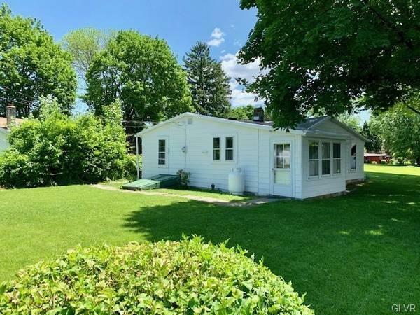 Property Photo:  5415 Place Road  PA 18017 