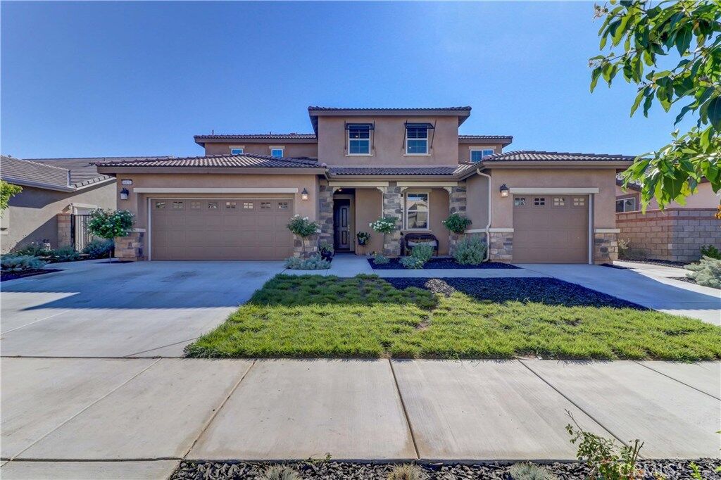 Property Photo:  6921 Bank Side Drive  CA 91752 