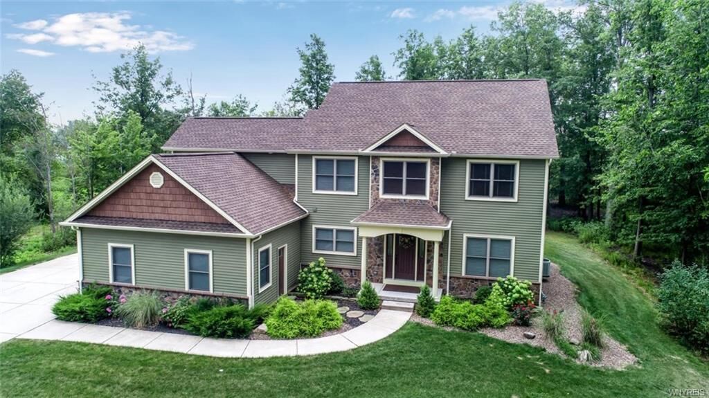 Property Photo:  2040 Love Road  NY 14072 