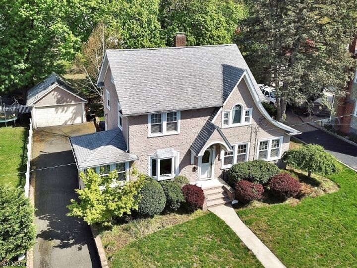 21 Suncrest Ave  North Haledon Boro NJ 07508 photo