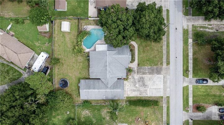 Property Photo:  807 S Galena Avenue  FL 34715 