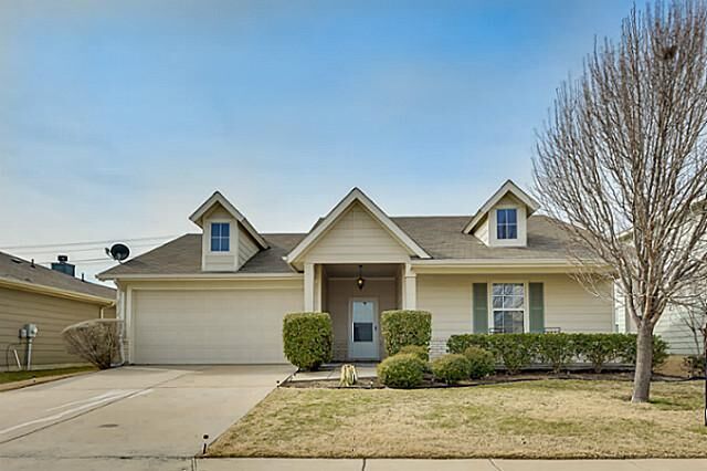 Property Photo: 2312 Grover Cleveland Drive TX 75072