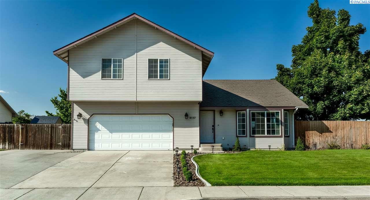 Property Photo:  4107 Desert Place  WA 99301 