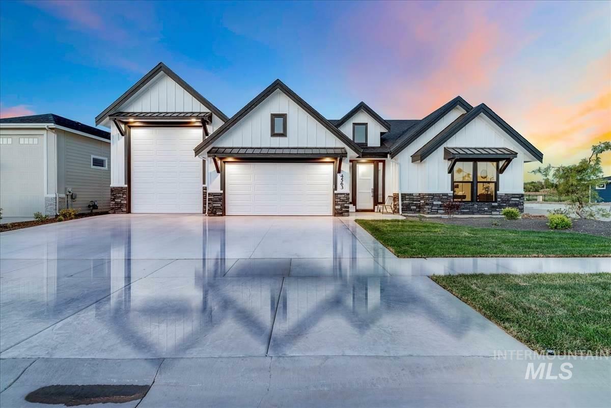 Property Photo: 1130 N Champions Pl. ID 83616