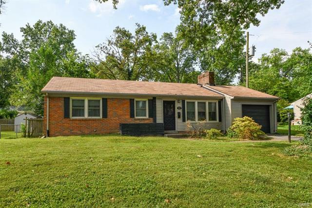 Property Photo: 420 Ashwood Lane 63122
