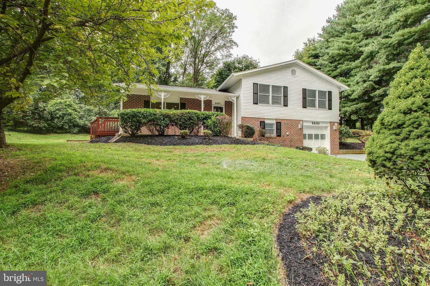 6601 Willow Creek Road  Bowie MD 20720 photo