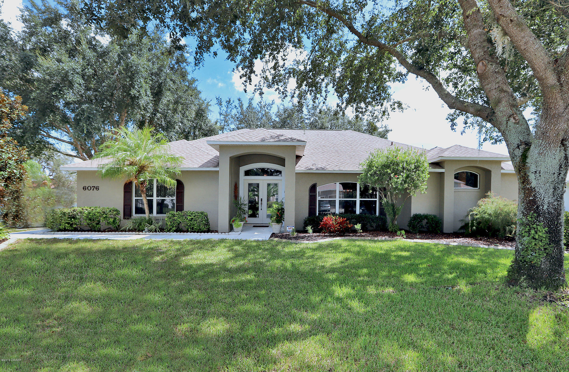 Property Photo:  6076 Sabal Creek Boulevard  FL 32128 