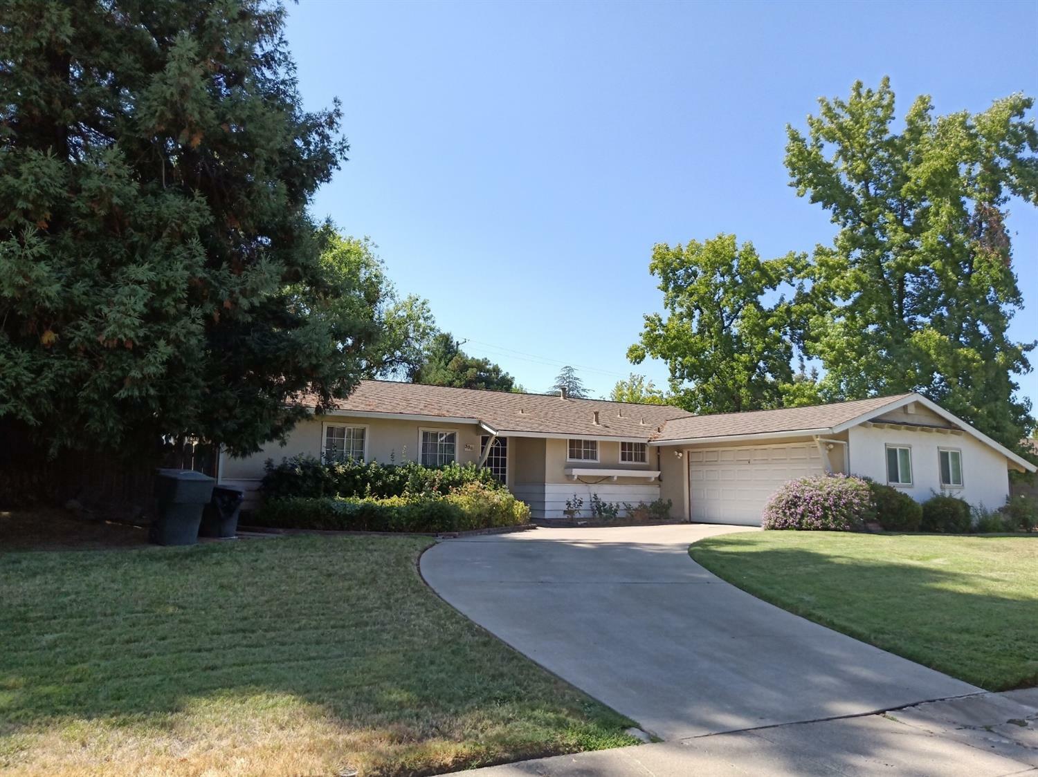 Property Photo:  3941 Linus Way  CA 95608 