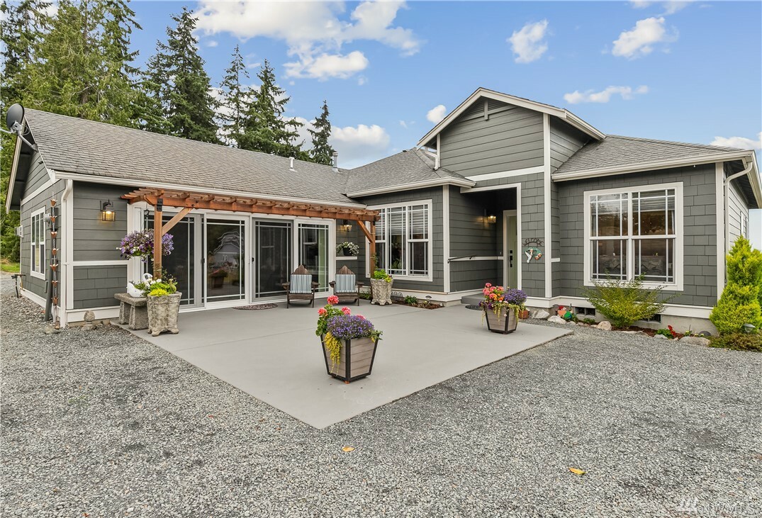 Property Photo: 19708 E Conway Hill Lane WA 98274