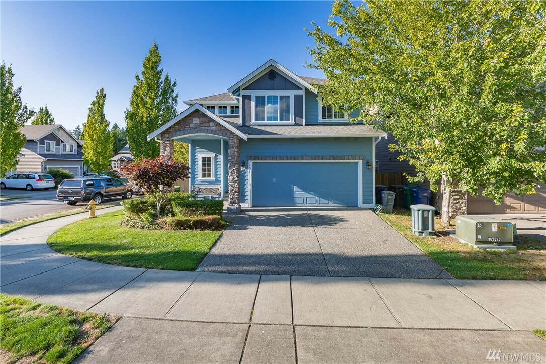 Property Photo:  201 197th St SW 25  WA 98012 