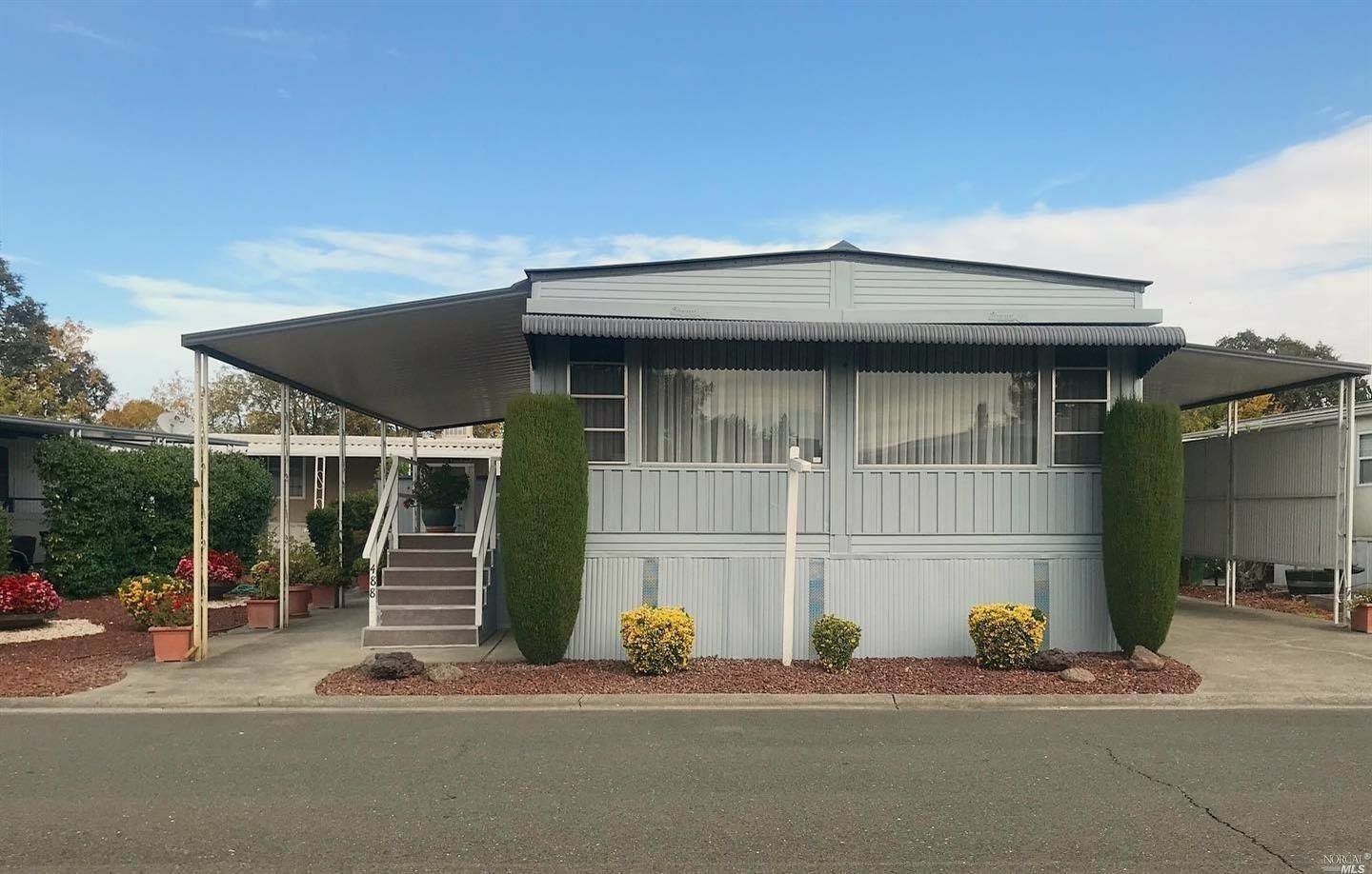 Property Photo: 488 Colonial Park Way CA 95403