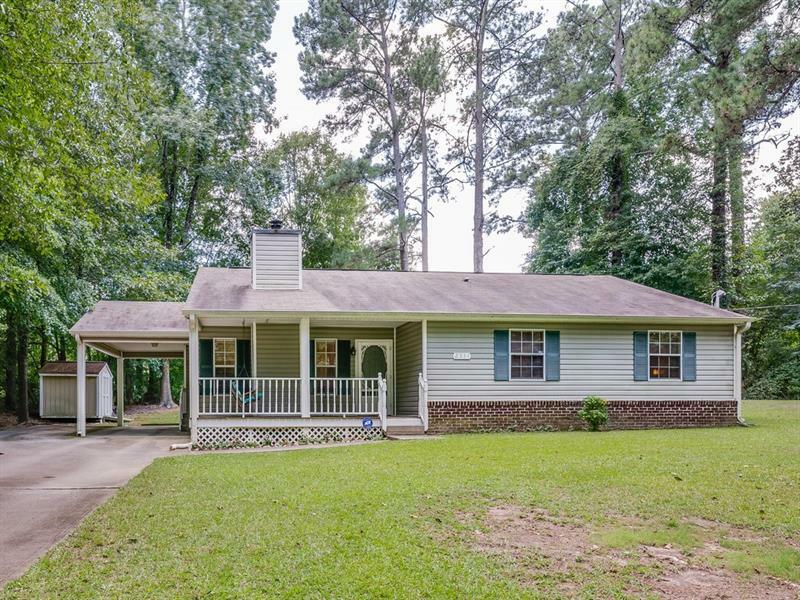 Property Photo: 2331 Poplar Street 30260