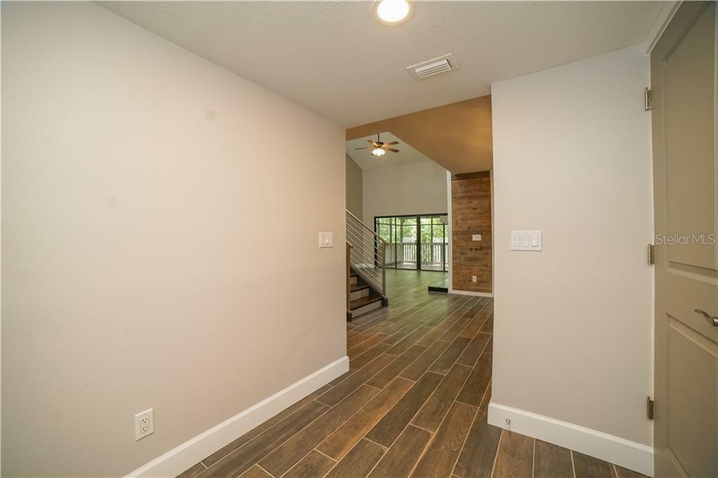 Property Photo:  1344 Landings Drive 18  FL 34231 