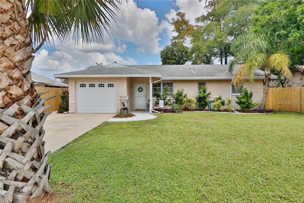 Property Photo: 2214 Winchester Drive FL 34698