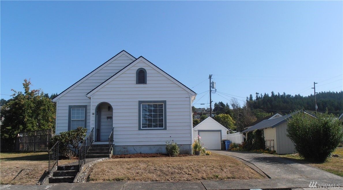 Property Photo: 66 SW Saunders Wy WA 98532