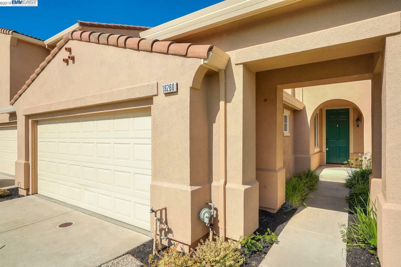 Property Photo:  19260 Buren Pl  CA 94552 