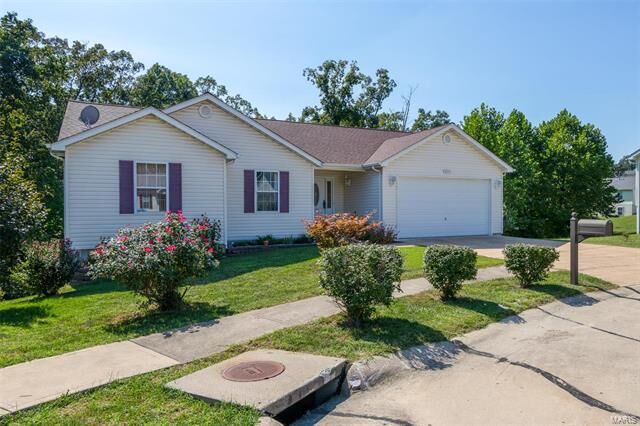 Property Photo: 10415 Micah 63050