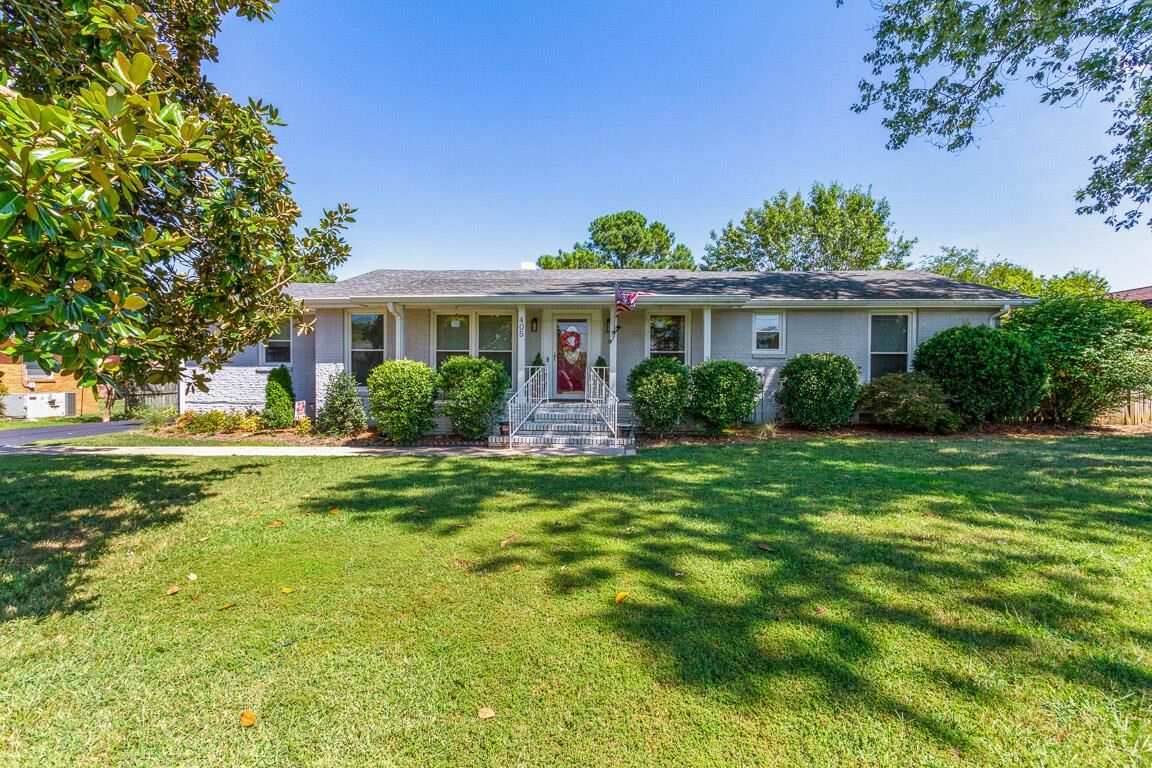 Property Photo: 405 Colgate Ave TN 37087