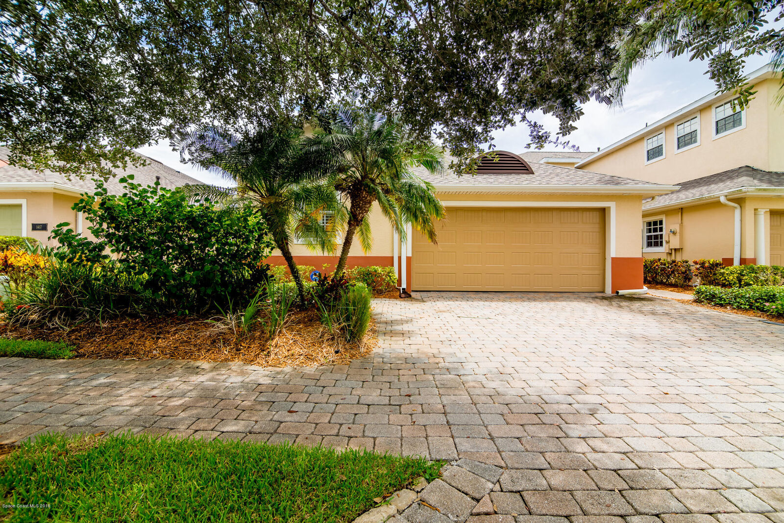 Property Photo: 1427 Ballinton Drive FL 32940