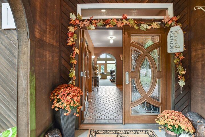 Property Photo: 4237 Mt Brynion Rd WA 98626