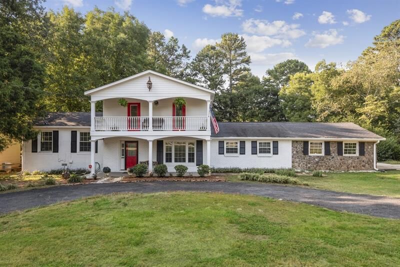 Property Photo: 699 Concord Road SW 30082