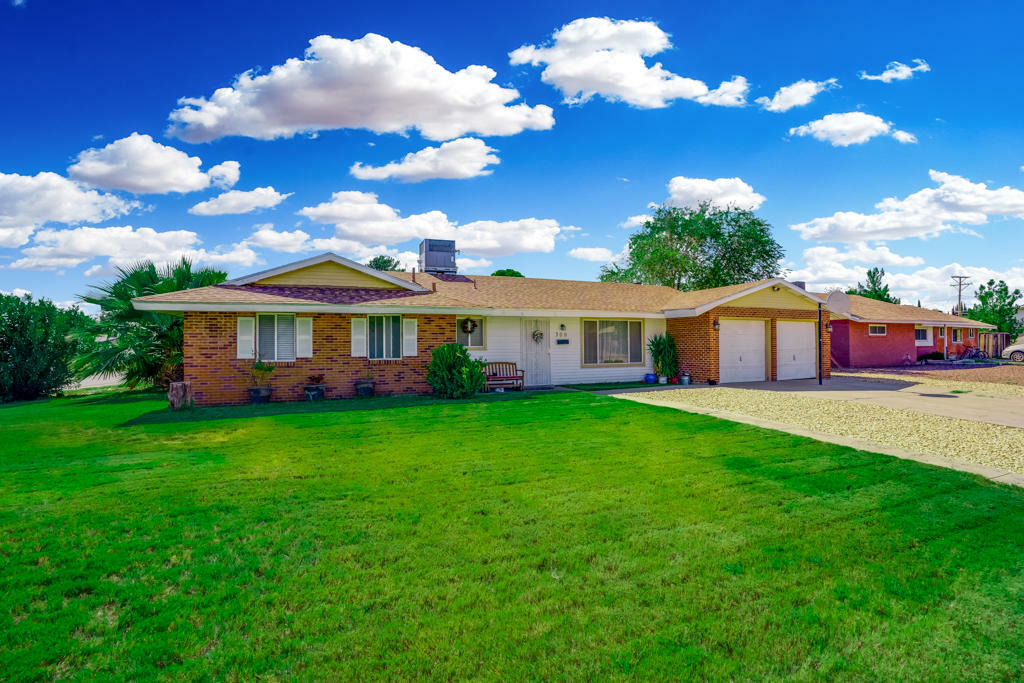 Property Photo:  300 Bedford Road  TX 79922 