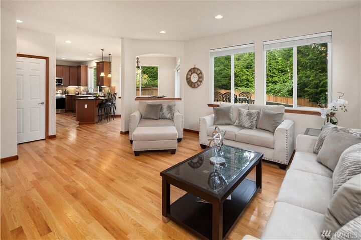 Property Photo:  3725 211 Place SE  WA 98021 