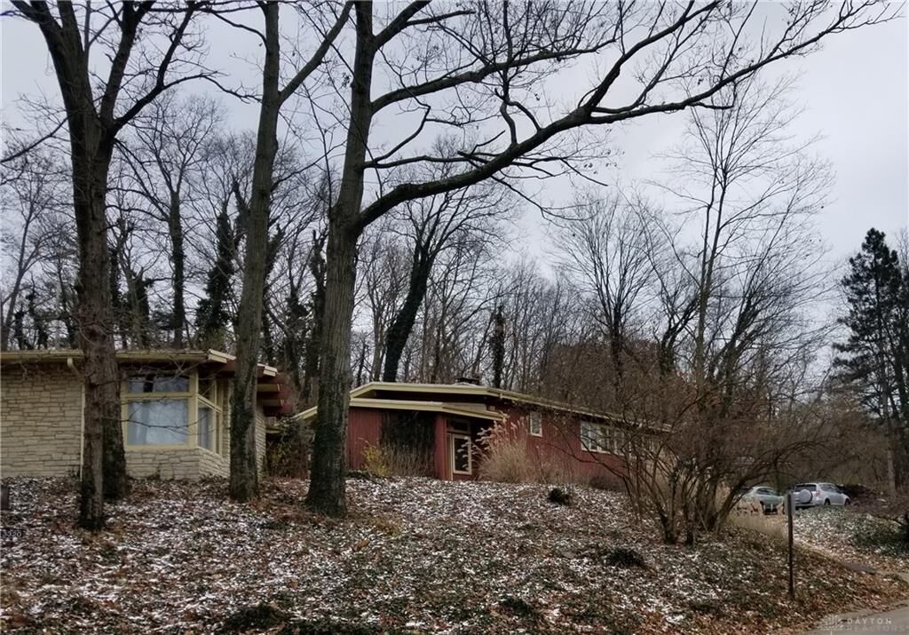 Property Photo: 3320 Southdale Drive OH 45409