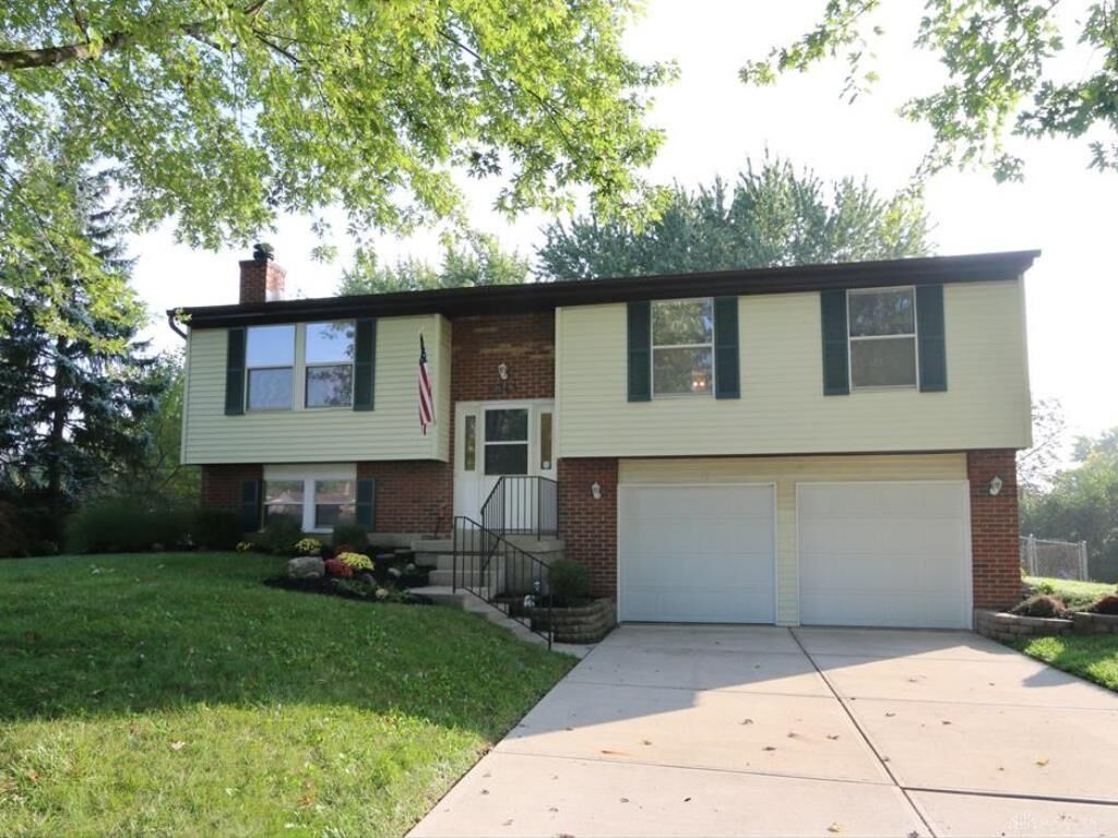 Property Photo:  2341 Arrow Ridge Court  OH 45342 