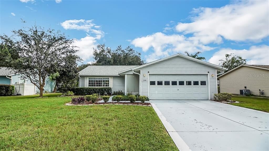 Property Photo:  2106 Greenlaw Court  FL 34788 