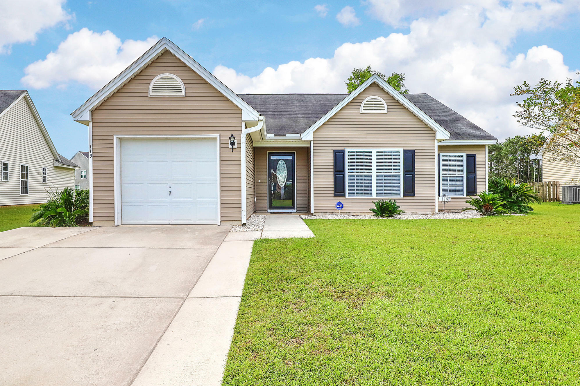 Property Photo:  119 Salem Creek Drive  SC 29445 