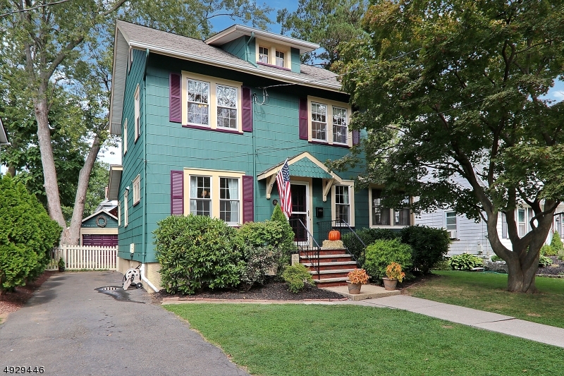 Property Photo:  28 Hillcrest Avenue  NJ 07016 