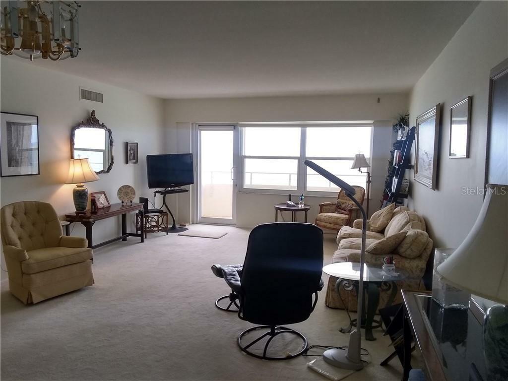 Property Photo:  1700 Benjamin Franklin Drive 11C  FL 34236 