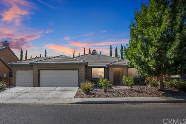 Property Photo: 13827 Woodpecker Road CA 92394