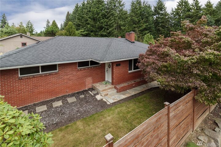 Property Photo:  7923  220th Street SW  WA 98026 