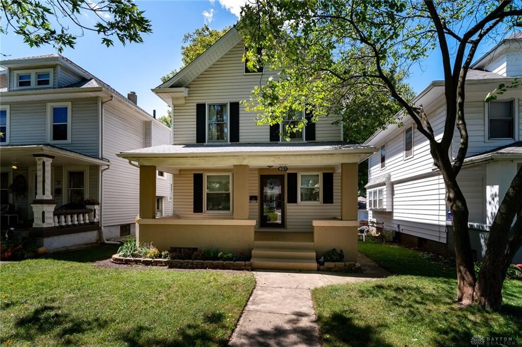 Property Photo: 907 Saint Nicholas Avenue OH 45410