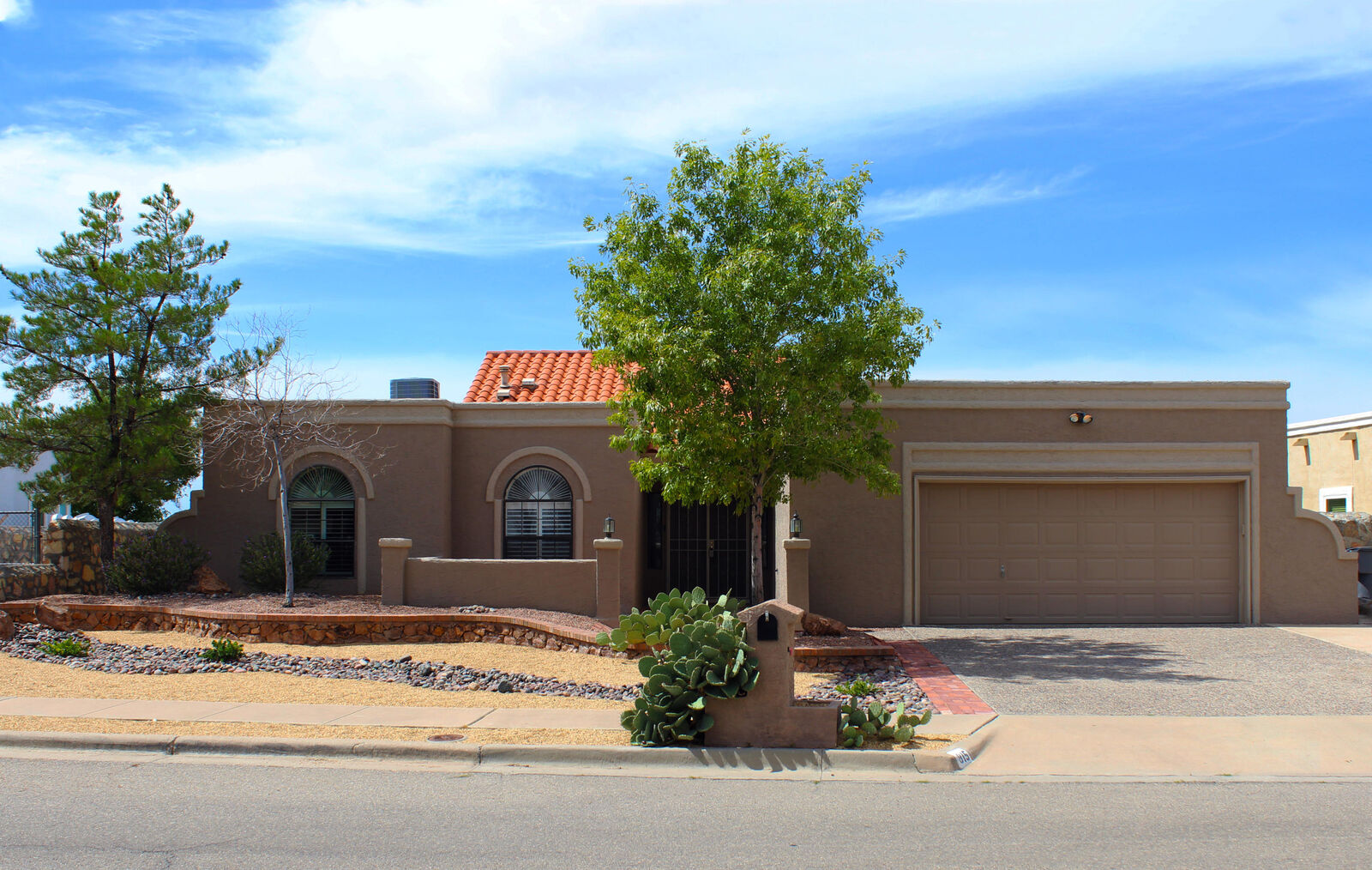 Property Photo:  815 Dulce Tierra Drive  TX 79912 