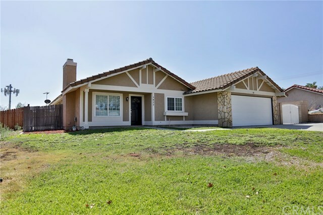 Property Photo:  1477 W Persimmon Street  CA 92377 