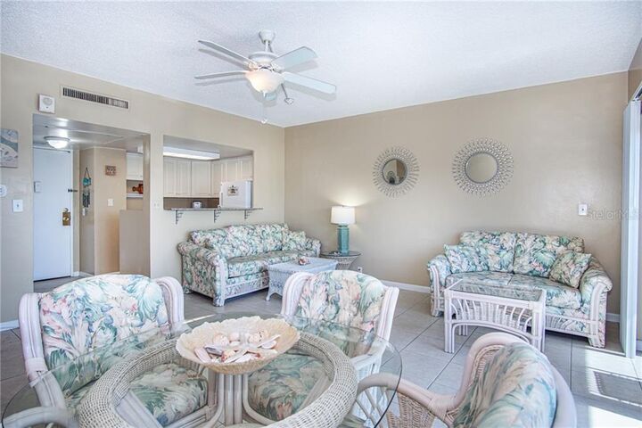 Property Photo: 880 Mandalay Avenue N201 FL 33767
