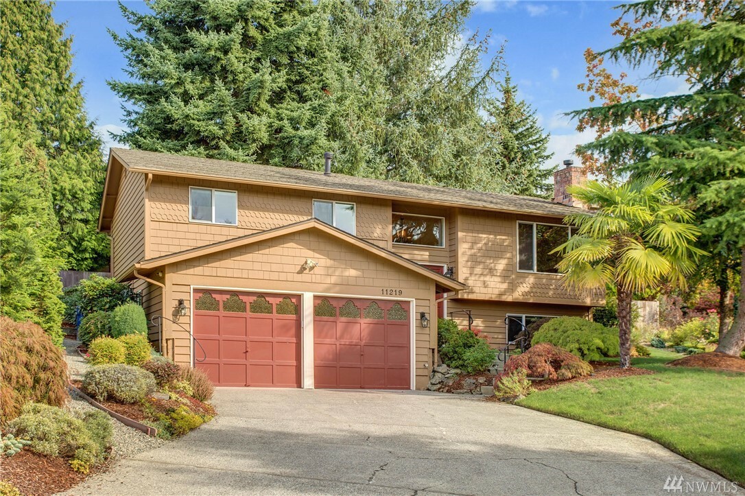 Property Photo:  11219 NE 59th Place  WA 98033 