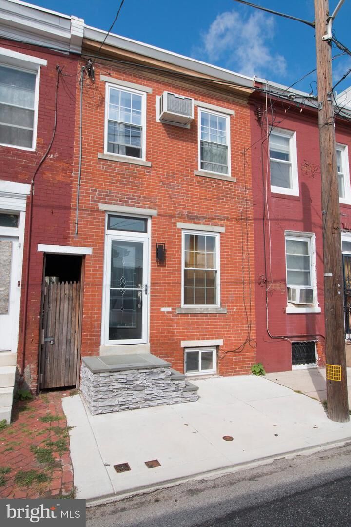 Property Photo: 1126 S Alder Street PA 19147