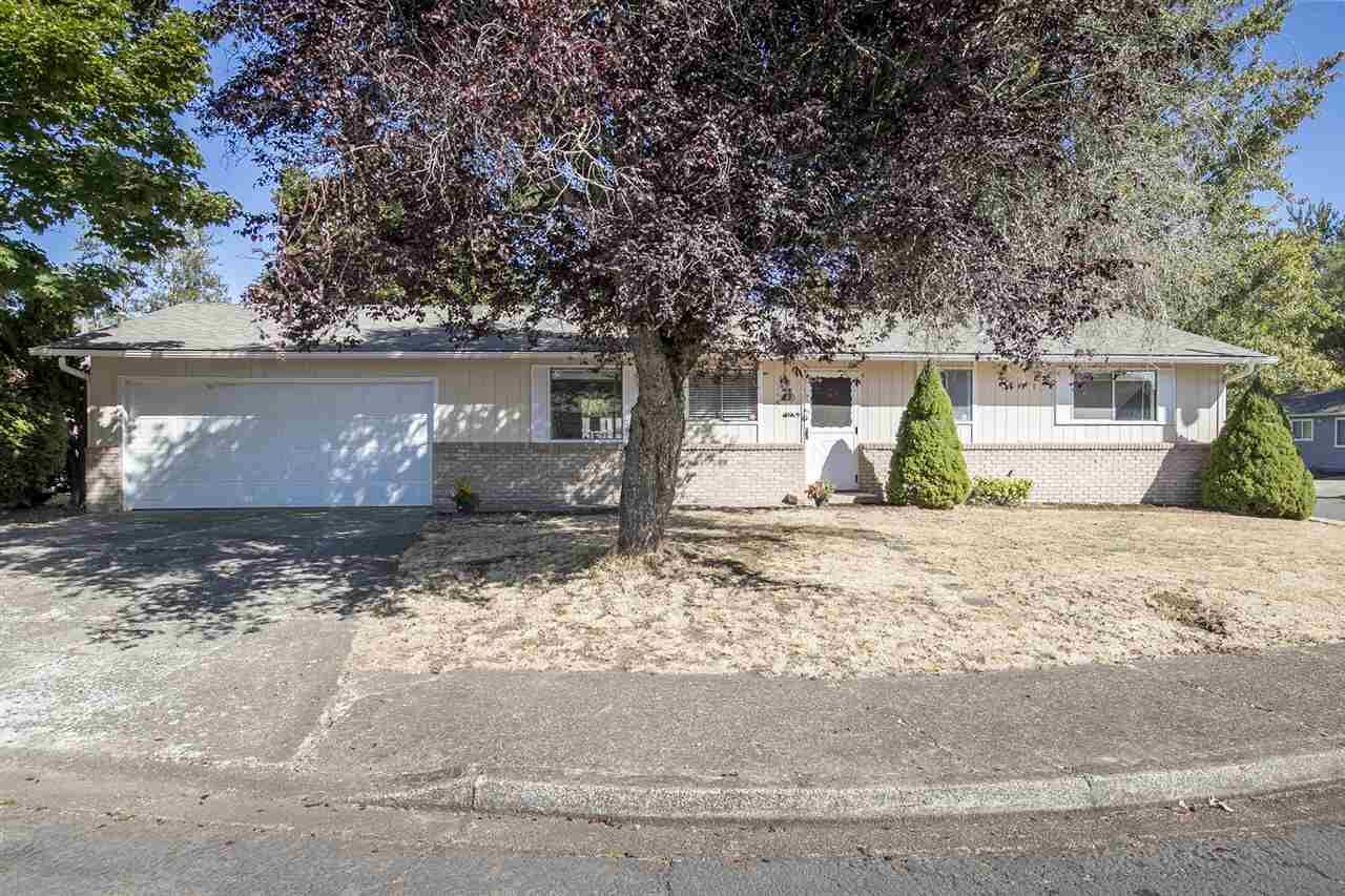 Property Photo: 1165 Genie Ct SE OR 97306