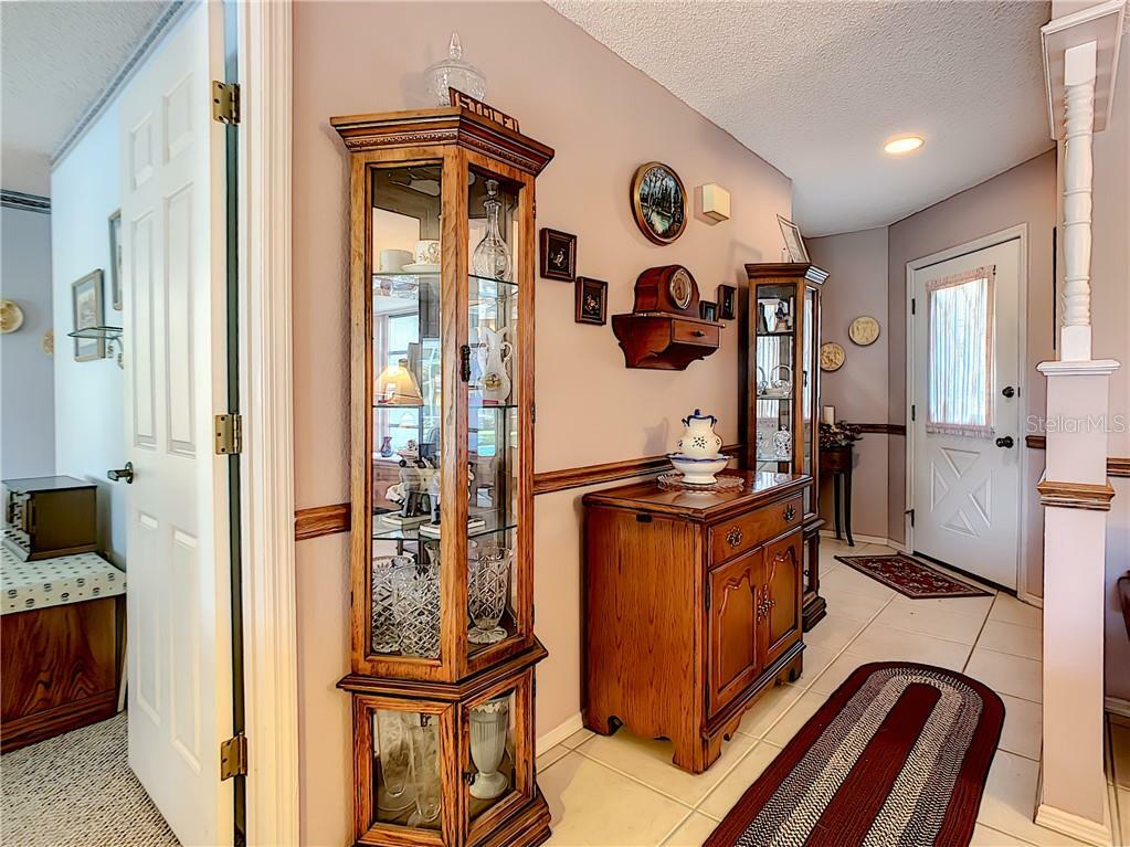 Property Photo: 3335 Meadow Run Terrace FL 34293