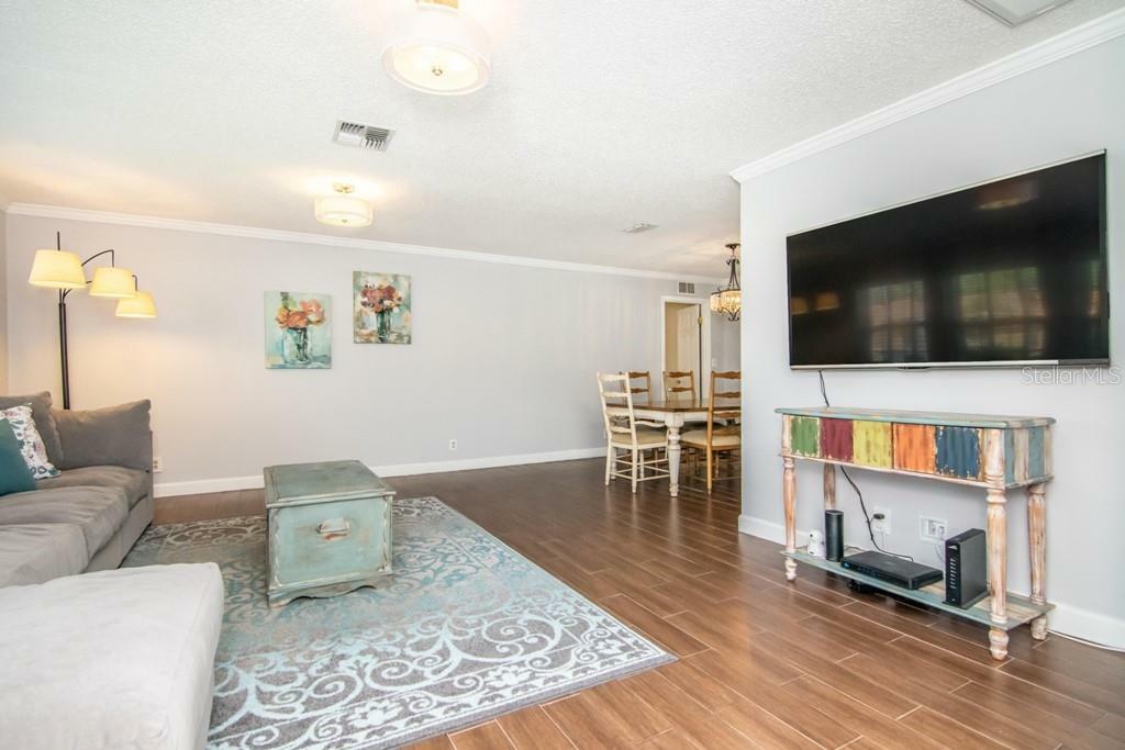 Property Photo:  11784 Kay Court  FL 33778 