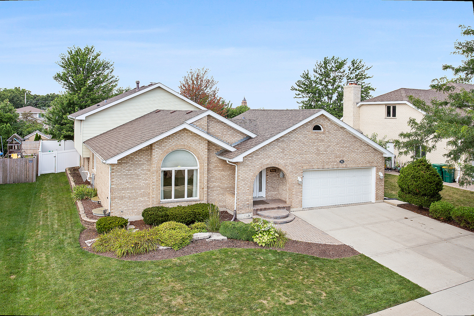 Property Photo: 760 Tomaszewski Street IL 60439