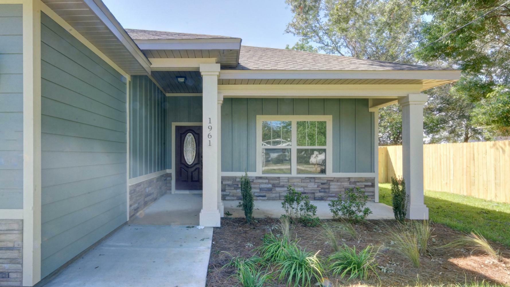 Property Photo:  8299 Tortuga Street  FL 32566 