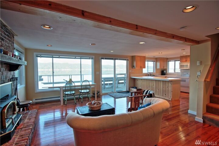 Property Photo:  11831 E State Route 106  WA 98592 