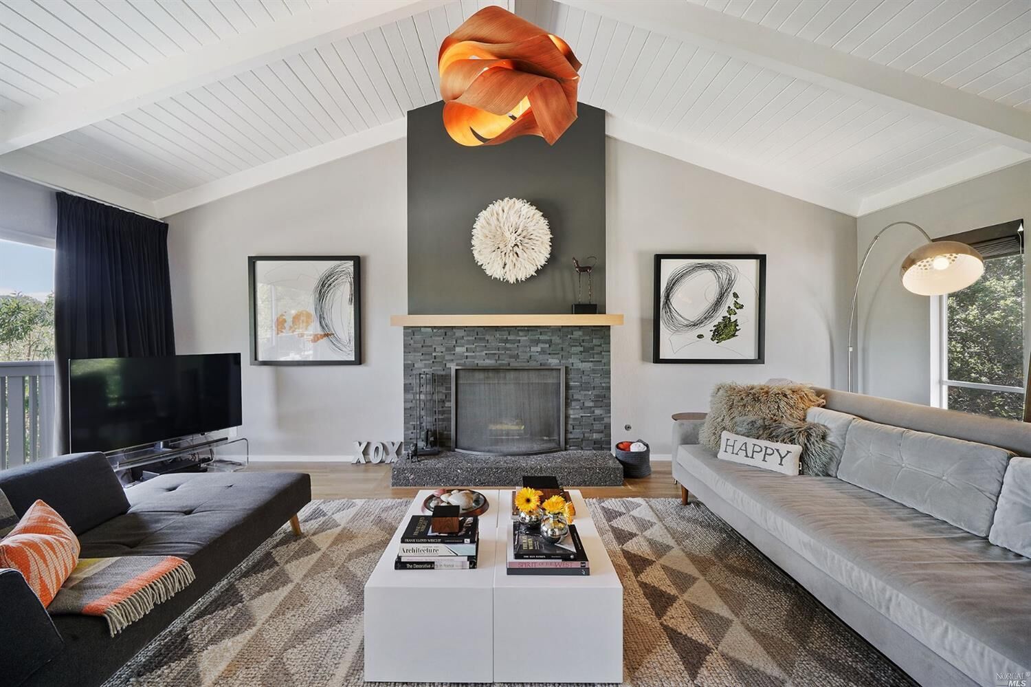 Property Photo: 33 Bonnie Brae Drive CA 94901