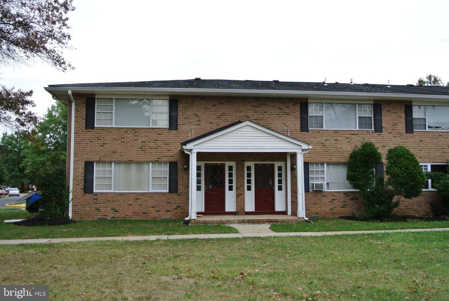 Property Photo: 48 Garden View Terrace 2 NJ 08520